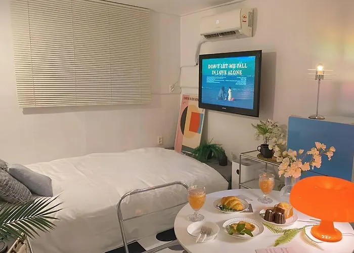 라움stay #신림역2min #공항버스1min #강남홍대20min Apartamento